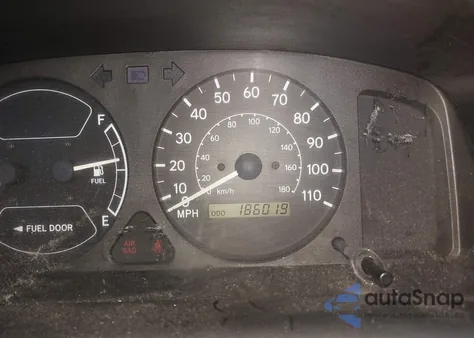 2001 Chevrolet Prizm from USA, damaged, VIN 1Y1SK52871Z425355